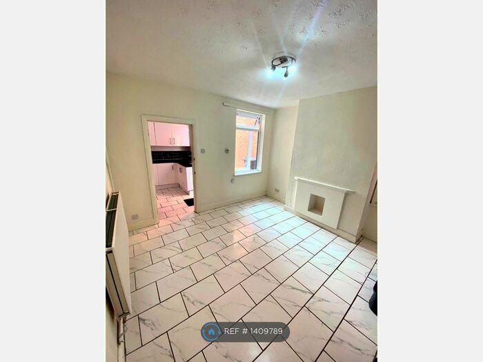 2 Bedroom Semi-Detached House To Rent In Bowmer Road, Derby, DE24