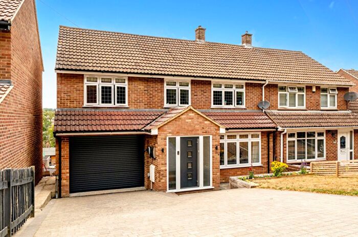 4 Bedroom Semi Detached House For Sale In Lords Wood Lane, Chatham, Kent., ME5