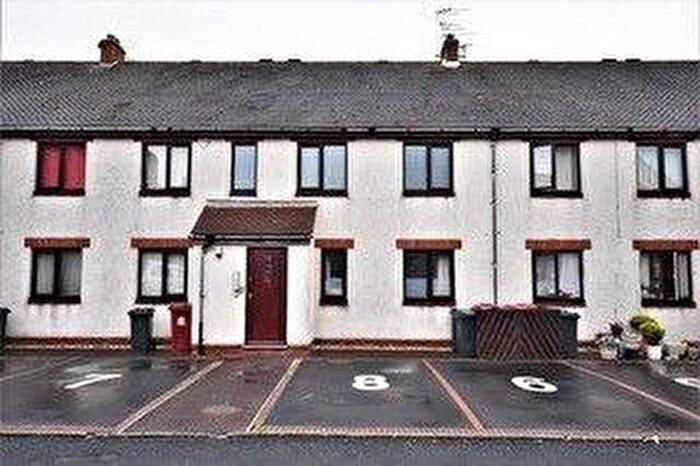 2 Bedroom Block Of Apartments To Rent In Powerful Street, Walney, Barrow-in-furness, LA14