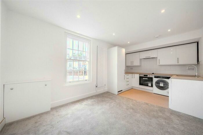 2 Bedroom Apartment To Rent In The Square, Bagshot, Surrey, GU19