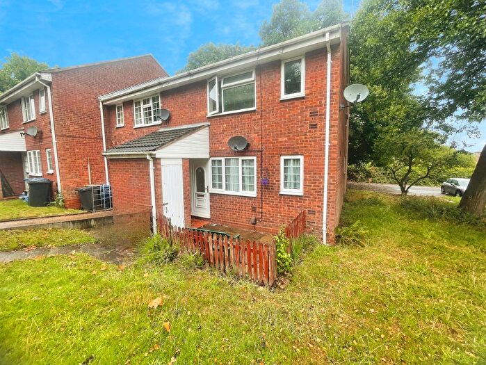 1 Bedroom Flat To Rent In Lambourne Close, Lichfield, WS14