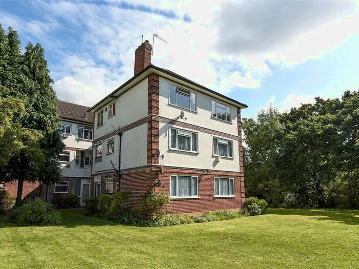 2 Bedroom Flat To Rent In Northcote, 86 Rickmansworth Road, Pinner HA5