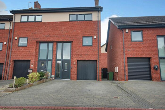 3 Bedroom Semi-Detached House For Sale In Brookholme, Beverley, HU17