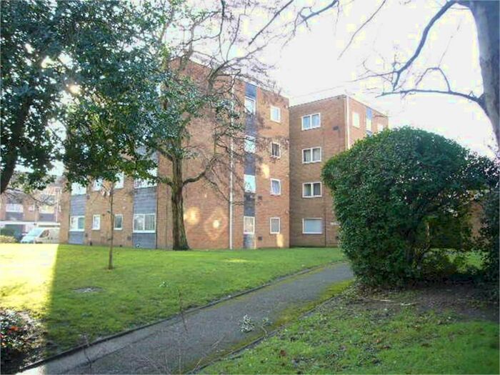 2 Bedroom Flat To Rent In Aplin Way, Osterley, Isleworth, TW7