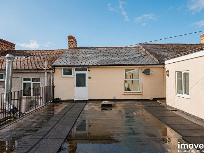 2 Bedroom Flat To Rent In St. Marychurch Road, Torquay, TQ1