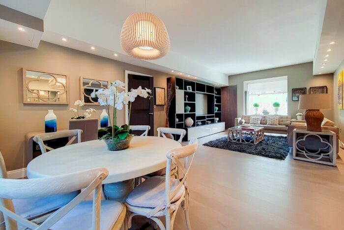 2 Bedroom Apartment To Rent In Boydell Court, St. Johns Wood Park, NW8