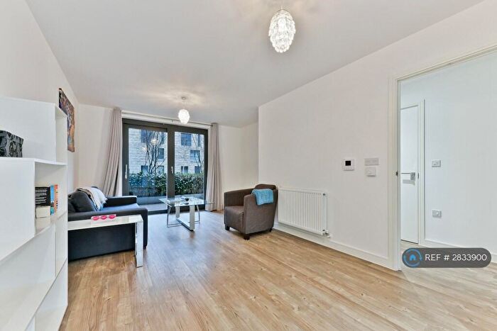 1 Bedroom Flat To Rent In Kingfisher Heights, London, E16