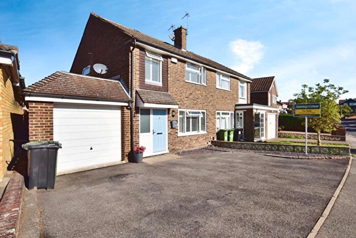 3 Bedroom Semi-Detached House For Sale In The Landway, Bearsted, Maidstone, Kent, ME14
