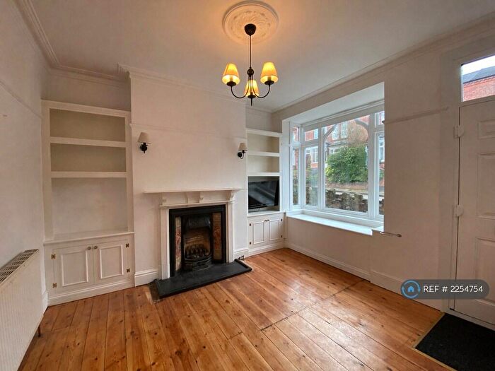2 Bedroom Terraced House To Rent In Hartledon Road, Birmingham, B17