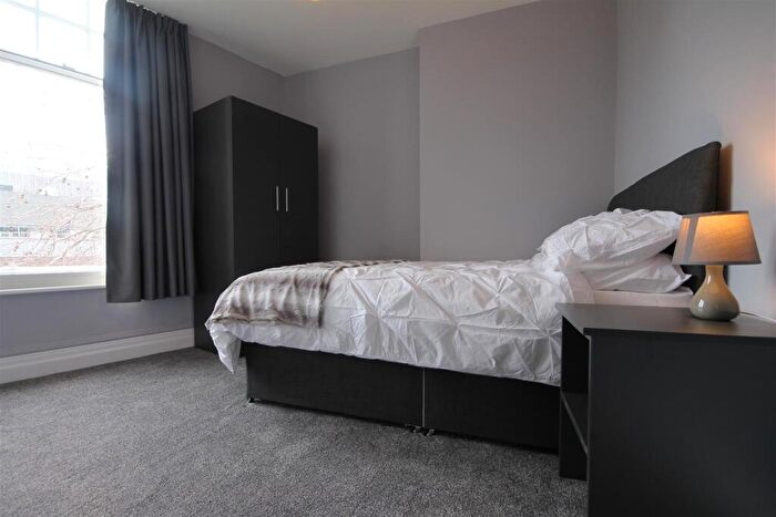 2 Bedroom Apartment To Rent In Gallowgate Apartments, City Centre, NE1
