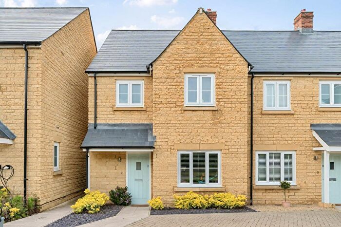 3 Bedroom Semi-Detached House To Rent In Enslow, Oxfordshire, OX5