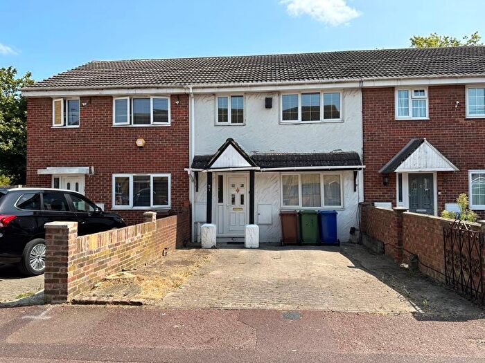 3 Bedroom Terraced House To Rent In Dent Close, South Ockendon, RM15
