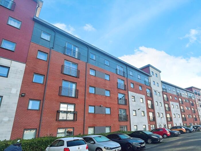 2 Bedroom Apartment For Sale In Woden Street, Salford, Greater Manchester, M5