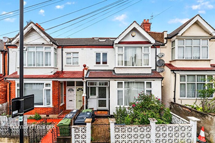 5 Bedroom Terraced House For Sale In Glencairn Road, London, SW16