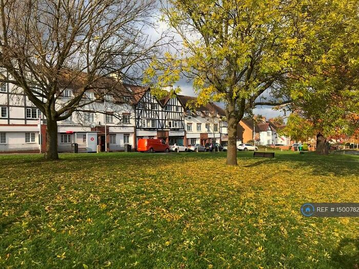 1 Bedroom Flat To Rent In Gilders Road, Chessington, KT9