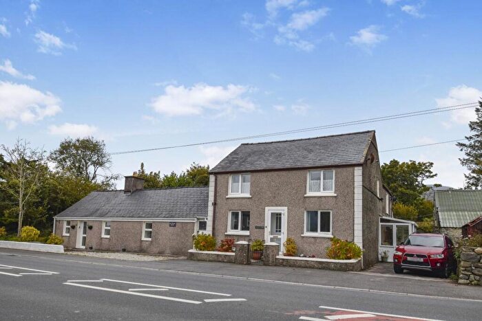 6 Bedroom Detached House For Sale In Pantglas, LL51