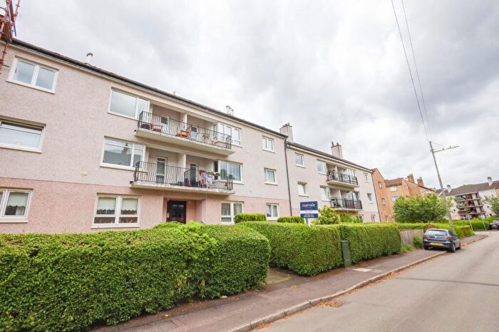 2 Bedroom Flat To Rent In Flat / Lochlea Road Glasgow, G43