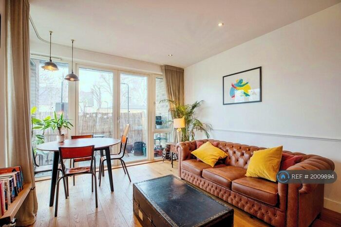 2 Bedroom Flat To Rent In City Mill Apartments, London, E8