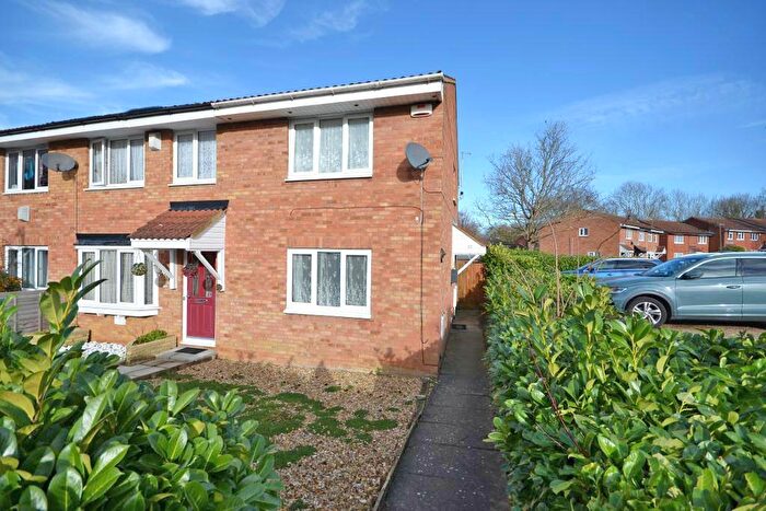 2 Bedroom End Of Terrace House For Sale In Hilliard Drive, Bradwell, Milton Keynes, Buckinghamshire, MK13