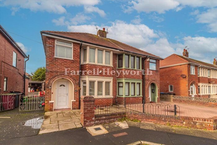 3 Bedroom Semi-Detached House For Sale In Fitzroy Road, Blackpool, FY2