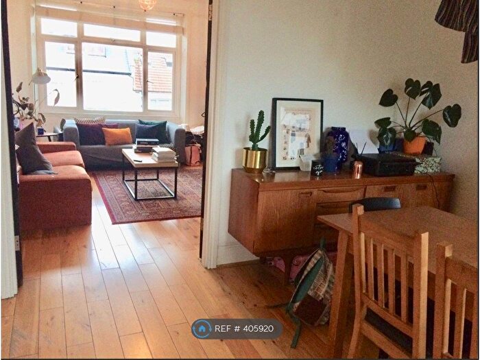 3 Bedroom Maisonette To Rent In Cavendish Road, London, N4