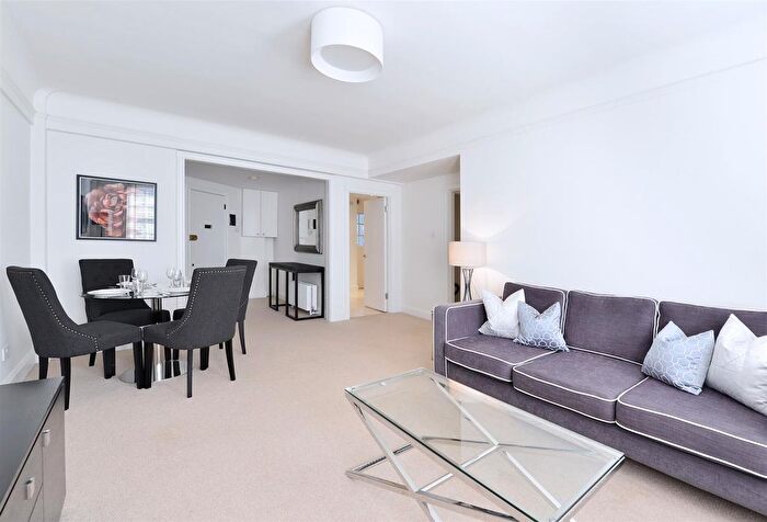 2 Bedroom Flat To Rent In Fulham Road, London, SW3