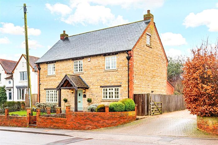 6 Bedroom Detached House For Sale In Park Road, Hartwell, Northamptonshire, NN7