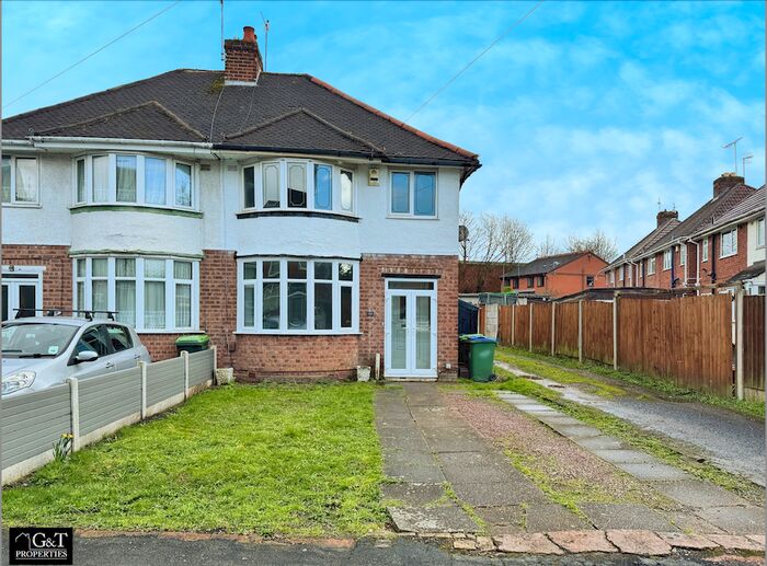 3 Bedroom Semi-Detached House To Rent In Wrights Lane, Cradley Heath, B64