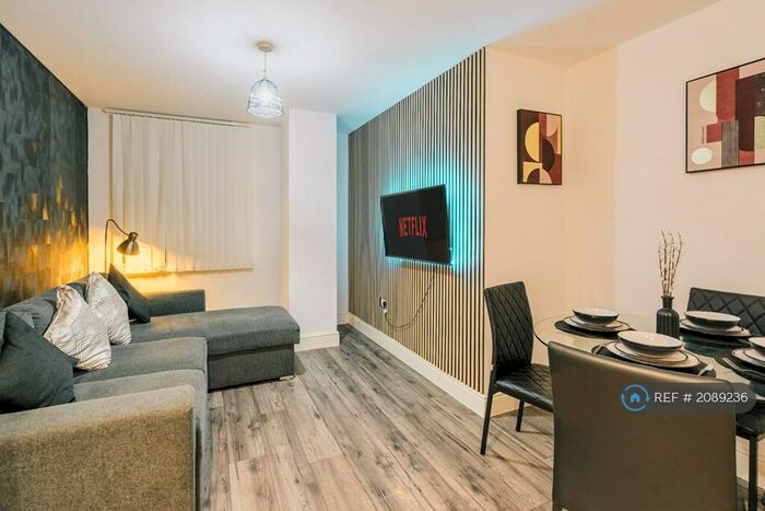 1 Bedroom Flat To Rent In Queens House, Sheffield, S1