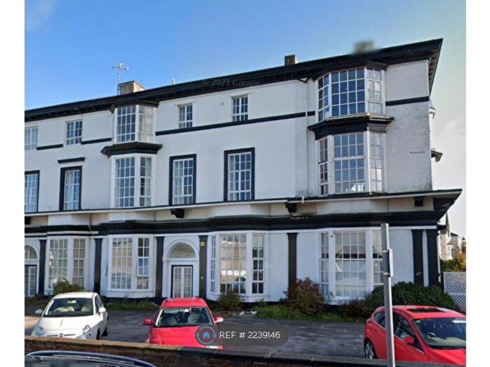 2 Bedroom Flat To Rent In Promenade, Southport, PR9
