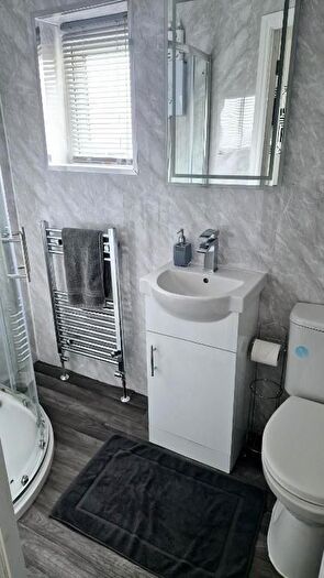 1 Bedroom Flat To Rent In Mersey Road, Blackpool, FY4