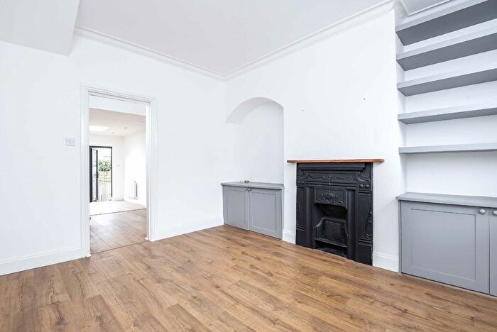 2 Bedroom Terraced House To Rent In Cowick Road, Tooting, SW17