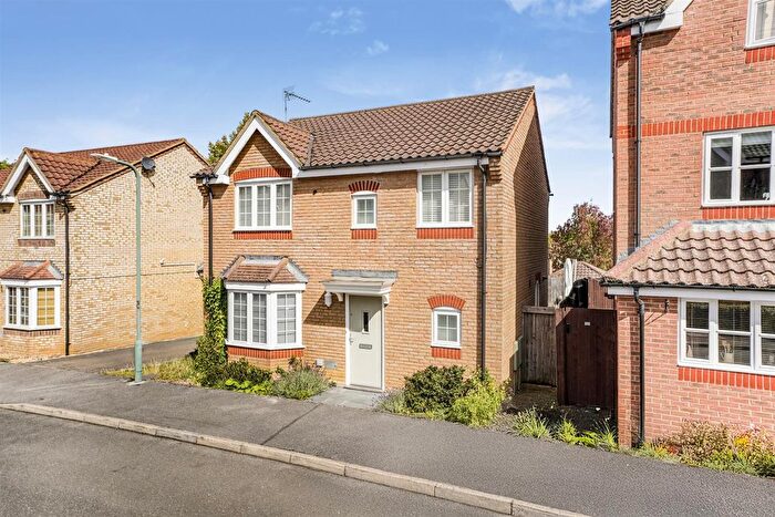4 Bedroom Detached House For Sale In Clifton Moor, Oakhill, Milton Keynes, MK5