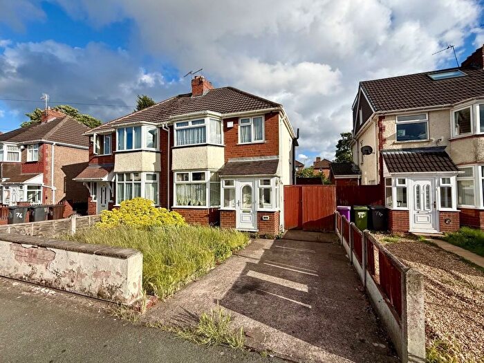3 Bedroom Semi-Detached House For Sale In Prestwood Avenue, Wolverhampton, WV11