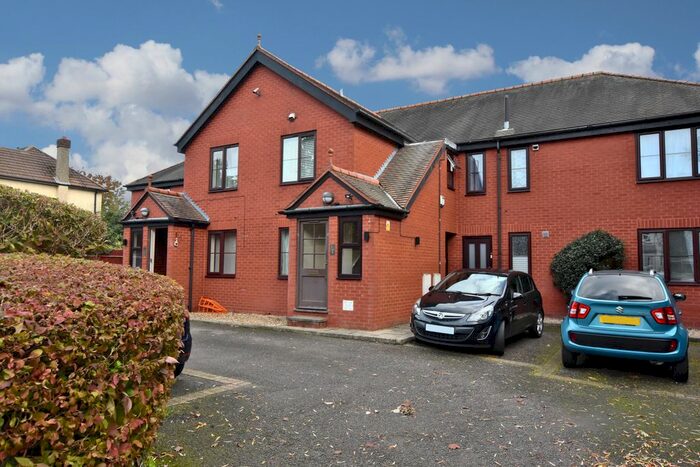 1 Bedroom Maisonette To Rent In Lodge Court, High Road, Leavesden, WD25