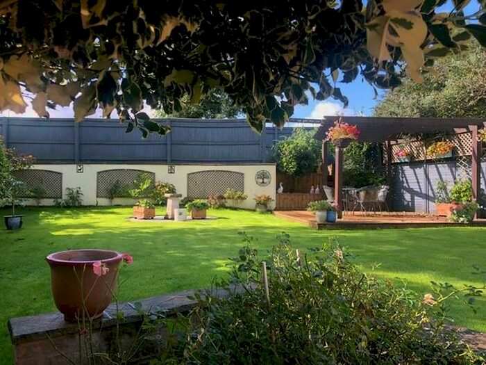 4 Bedroom Detached House For Sale In Wickham Close, Chipping Sodbury, Bristol, BS37