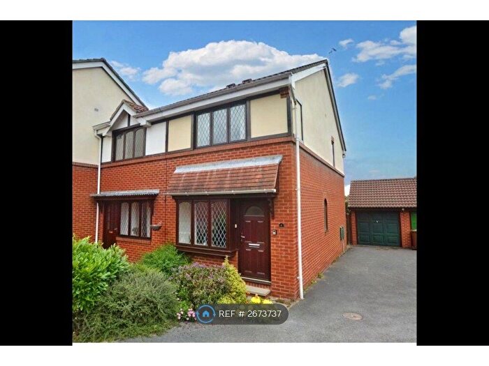 2 Bedroom End Terrace House To Rent In Hopefield Mews, Leeds, LS26