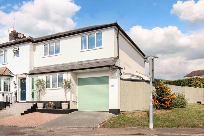 3 Bedroom End Of Terrace House For Sale In Runham Road, Hemel Hempstead, HP3