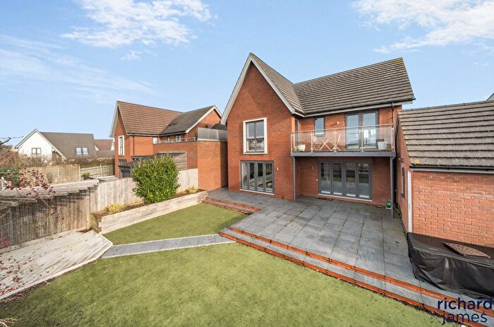 4 Bedroom Detached House For Sale In Rackham Close, Swindon, SN25
