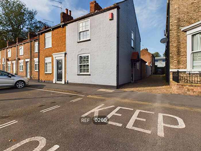 2 Bedroom End Of Terrace House To Rent In Norwood, Beverley, HU17