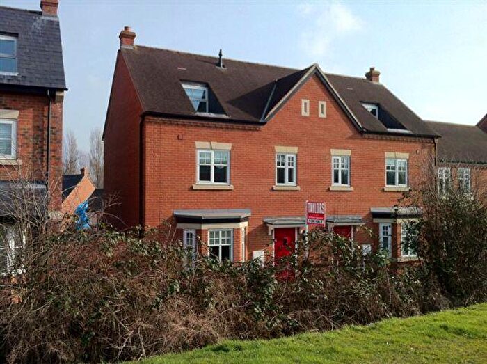 4 Bedroom House To Rent In Southland Drive, Bletchley, MK2