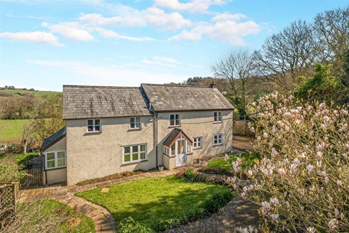 4 Bedroom Detached House For Sale In Dalwood, Axminster, EX13