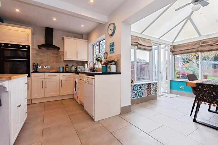 3 Bedroom Semi Detached House For Sale In Olton Croft, Birmingham, B27