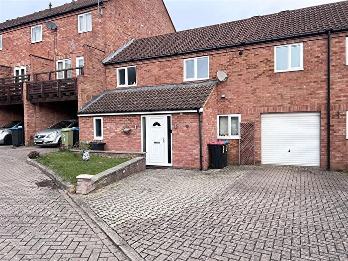 3 Bedroom Terraced House For Sale In Taylors Mews, Neath Hill, Milton Keynes, MK14