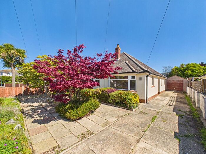 3 Bedroom Bungalow For Sale In Newlands Road, Christchurch, Dorset, BH23