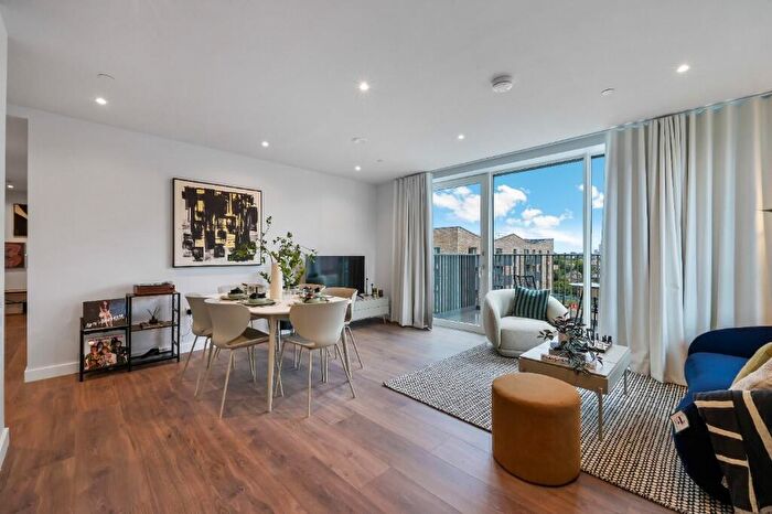 3 Bedroom Apartment To Rent In Uncle Deptford, Evelyn Street, London, SE8