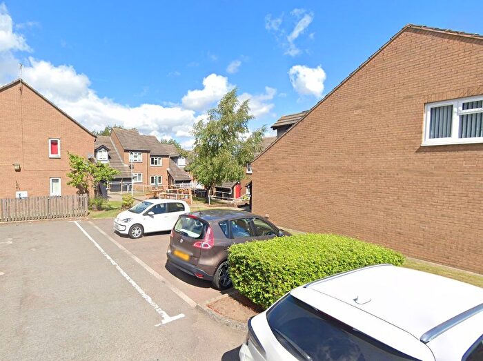 2 Bedroom Flat To Rent In Flanders Court, Rotherham, S61