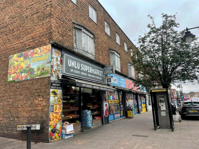 3 Bedroom Maisonette To Rent In High Road, Tottenham, N17