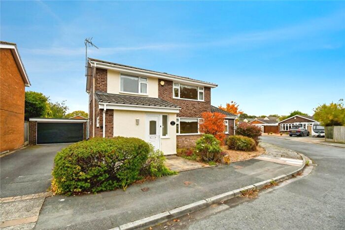 3 Bedroom Detached House For Sale In Whitegates Crescent, Willaston, Neston, CH64