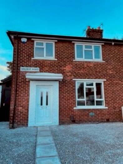 3 Bedroom Semi-Detached House To Rent In Walnut Road Eccles, M30